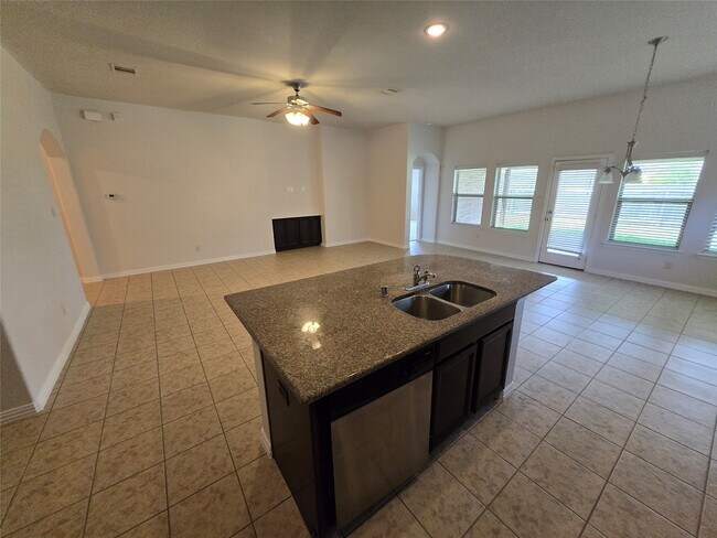Building Photo - 26502 Green Heron Dr