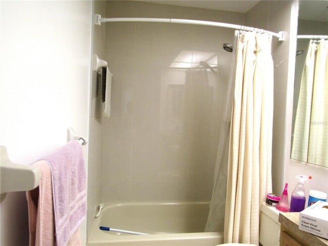 Building Photo - 4550 Morningside