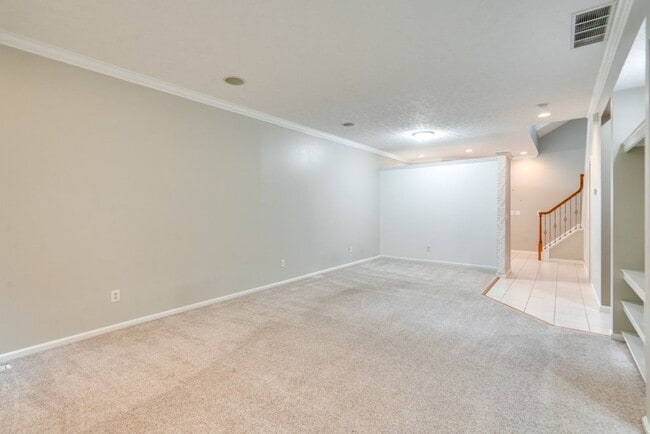 Building Photo - 2708 Wyndgate Ct