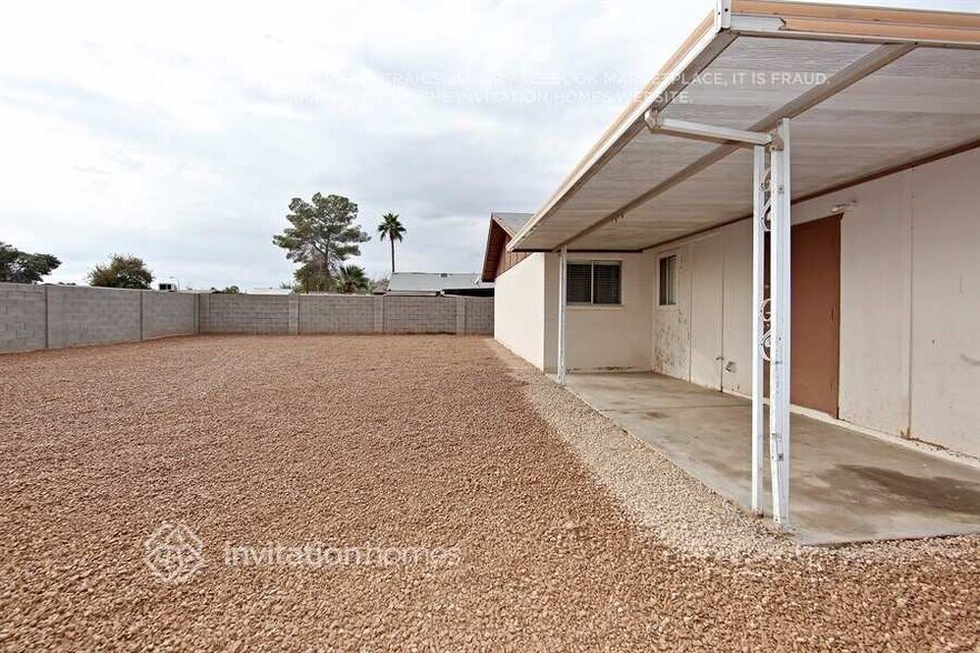 Building Photo - 6925 W Montebello Ave