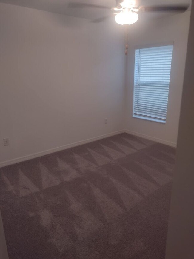 Building Photo - Bartow Rental Home!