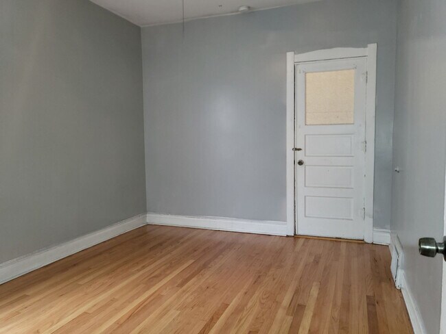 Building Photo - 1651 N Central Ave