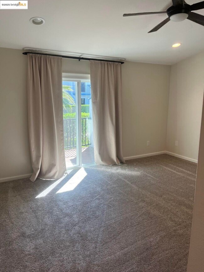 Building Photo - 5789 Cutter Loop