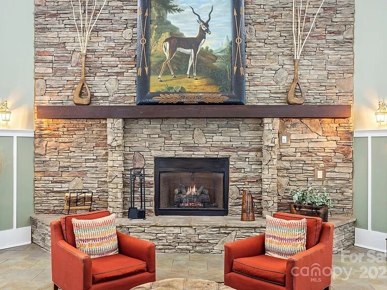 Building Photo - 9 Kenilworth Knls