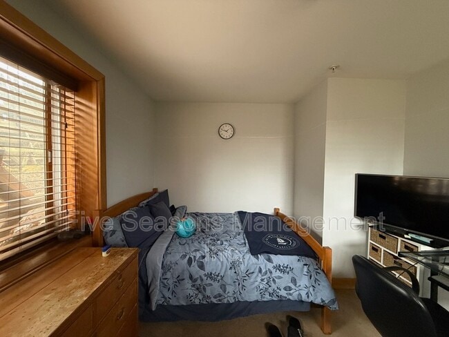 Building Photo - 53-55 Walnut Street - 1