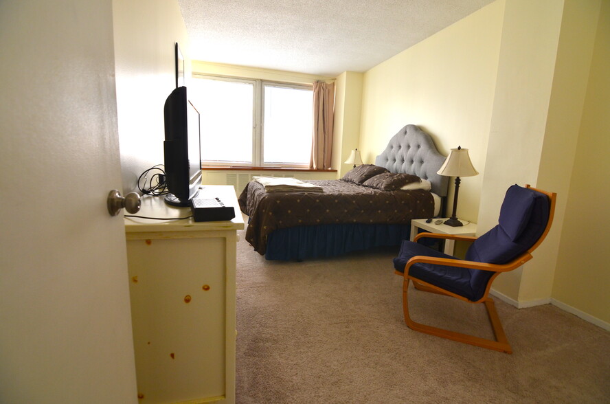 Building Photo - 130 Water St