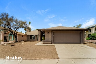 Building Photo - 9741 N Camino del Fierro