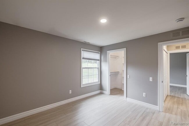 Building Photo - 2621 Thornbrier
