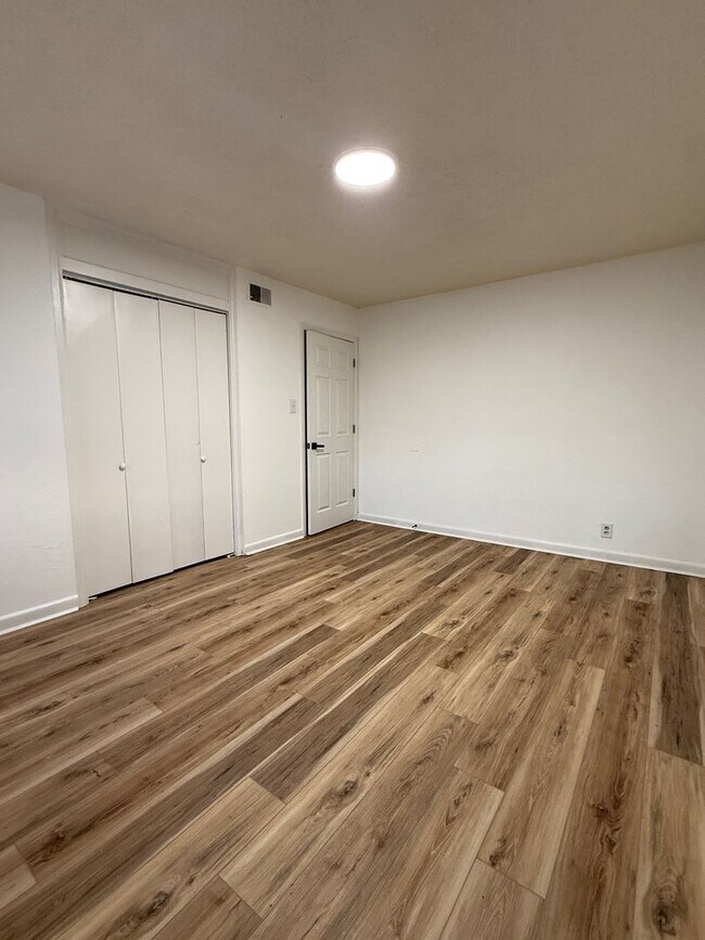 Building Photo - Beautifully Remodeled 3BR Home Near UALR & S University Ave – Modern Upgrades + Fenced Yard!