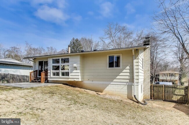 Building Photo - 14316 Woodcrest Dr