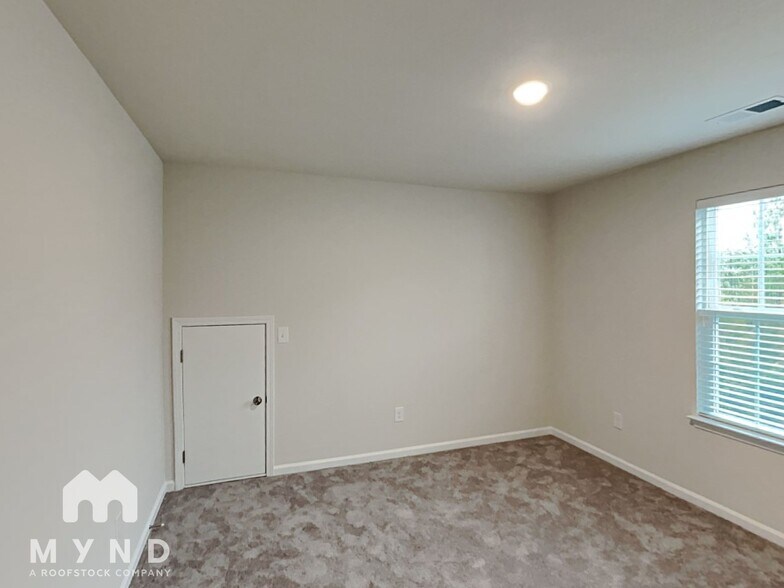 Building Photo - 16029 Seagard Cv