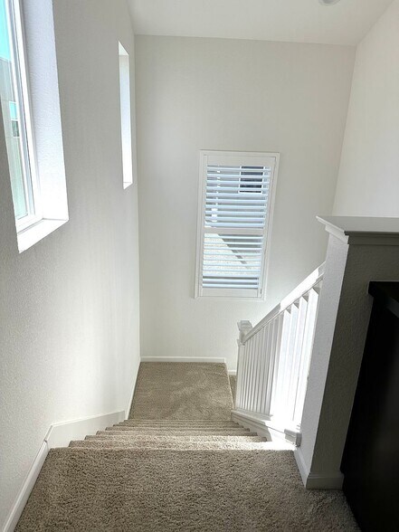 Building Photo - 5832 Noba Rd