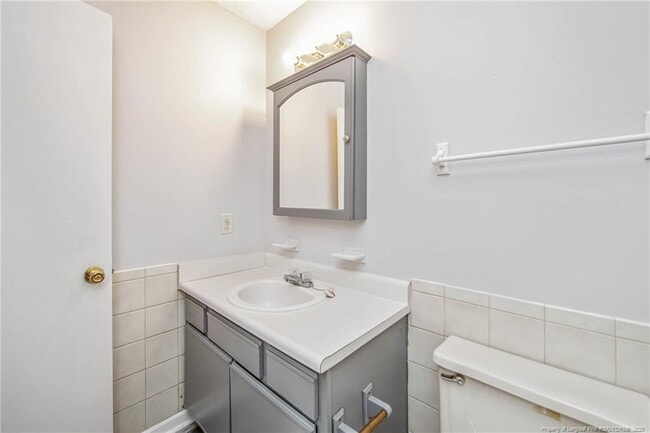 Building Photo - 6577 Green Meadow Ct