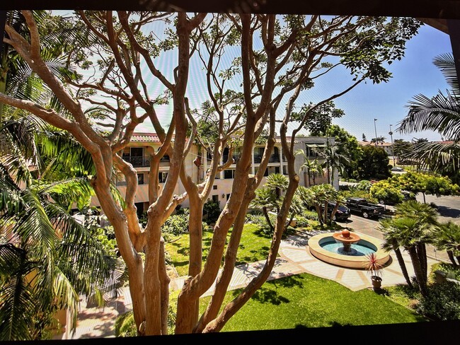 Building Photo - 146 Por La Mar Cir
