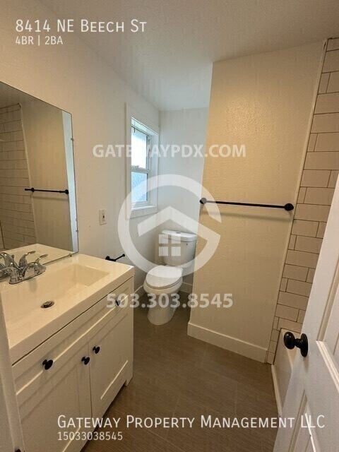 Building Photo - 8414 NE Beech St