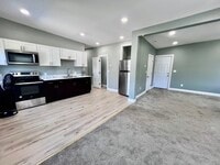 Building Photo - 5 Providence St