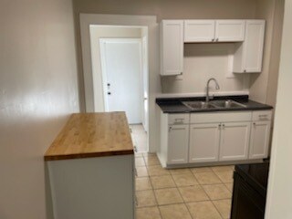 Building Photo - 101 W 57th St