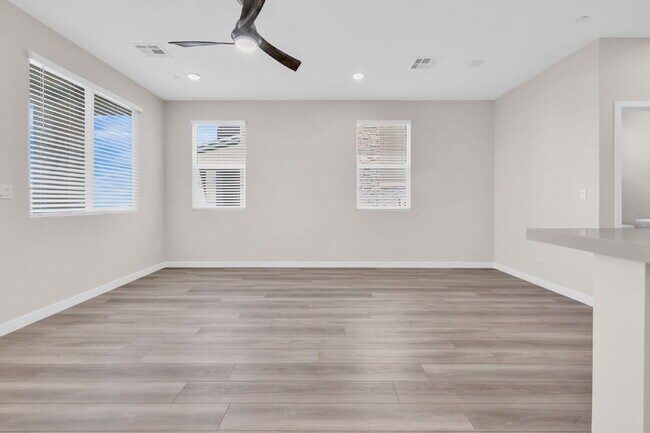 Building Photo - BRAND NEW - NEVER LIVED IN 3 BR/2.5 BA Townhouse across the street from Henderson Hospital and Me...