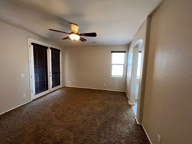 Building Photo - This is a great home located in Seville