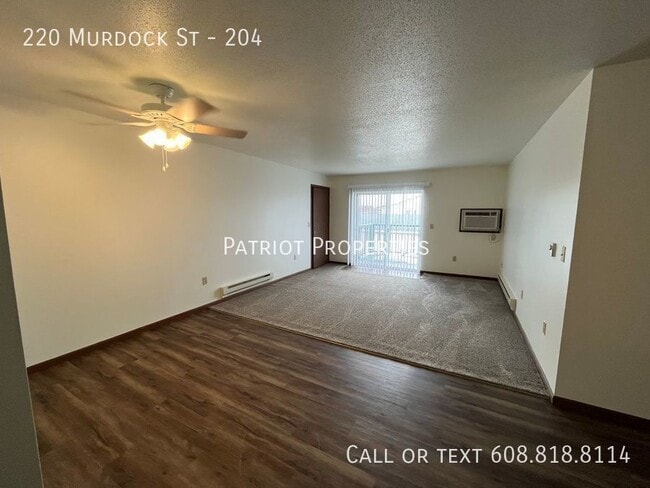 Building Photo - 220 Murdock St