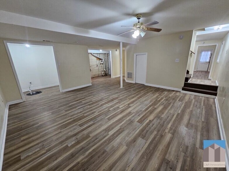 Building Photo - 2595 Woodland Dr NW