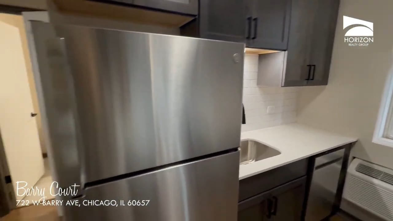 Building Photo - 728 W Barry Ave