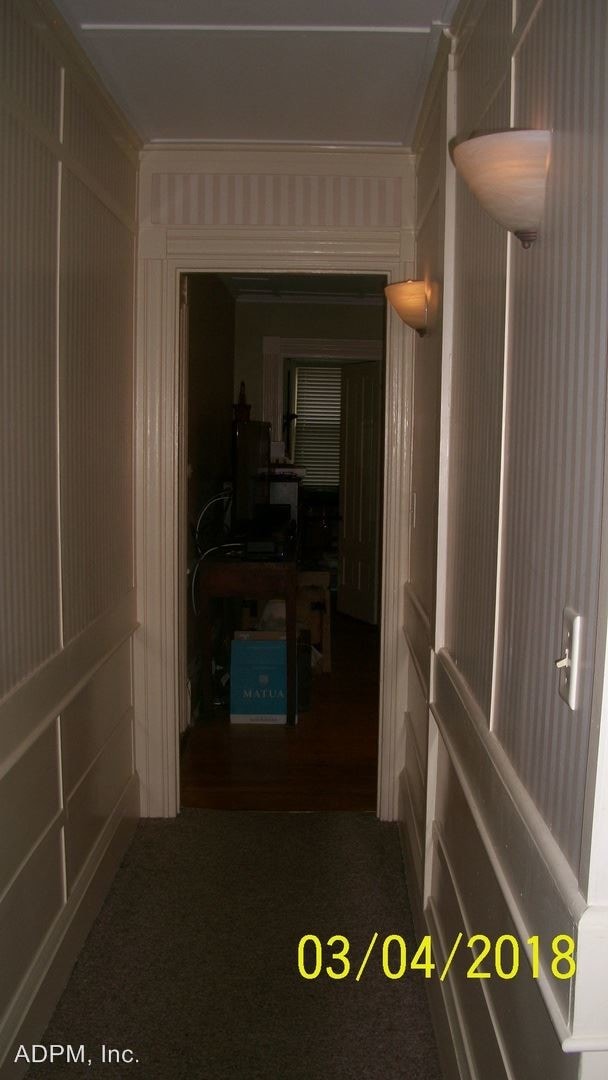 Building Photo - 2 br, 1.5 bath House - 234 Main St. #1