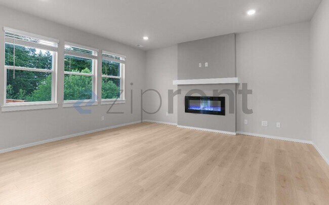 Building Photo - Unit