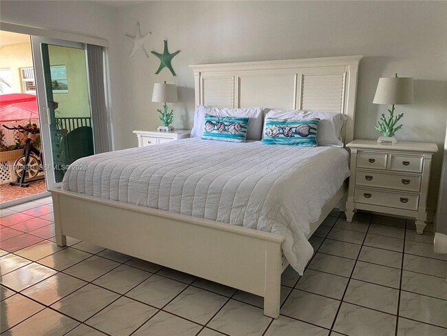 Building Photo - 2200 S Ocean Dr