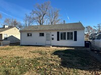 Building Photo - 3127 S 40th St