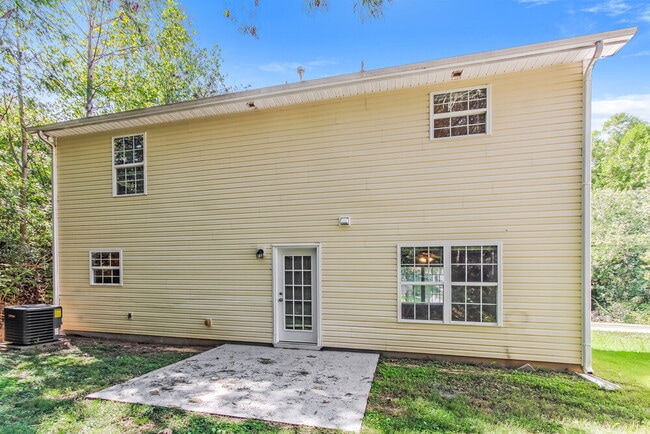 Building Photo - 906 Valley Ridge Rd