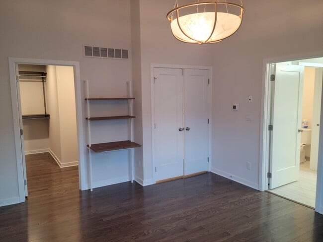 Building Photo - 2859 Hardwick Rd