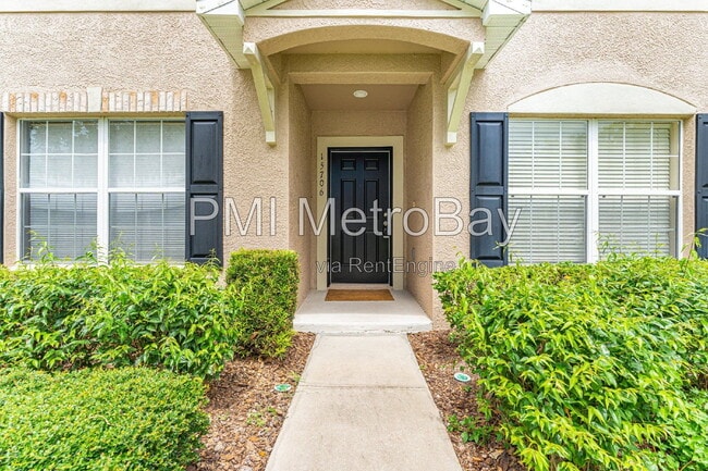 Building Photo - 15706 Fishhawk Falls Dr