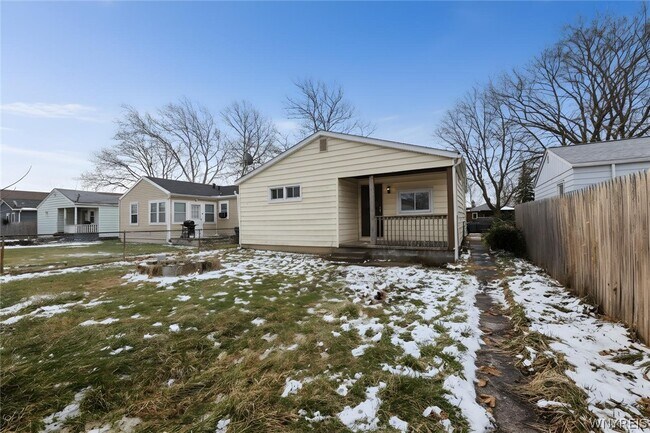 Building Photo - 3028 Welch Ave