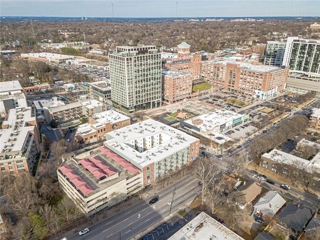 Building Photo - 620 Glen Iris Dr NE