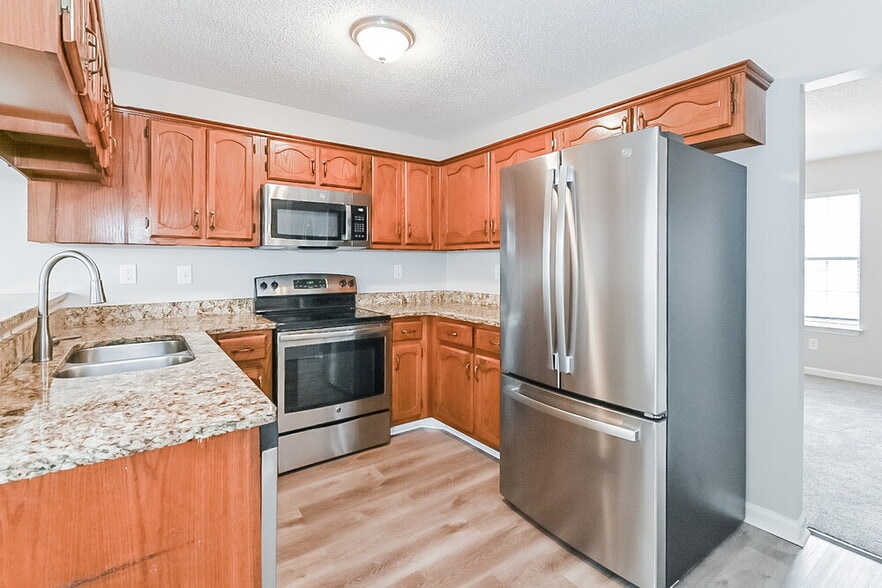 Building Photo - 7708 Baysweet Dr