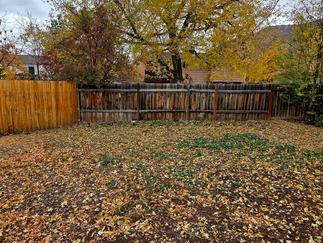 Building Photo - 1968 E 5850 S