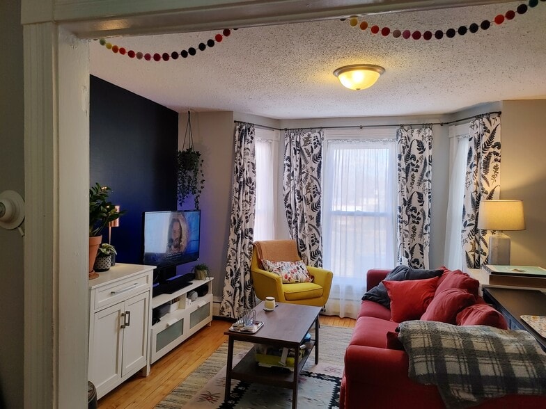 Living Room - 3454 Nicollet Ave