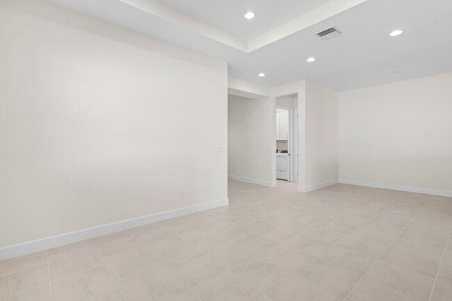 Building Photo - 14184 Lacebark Ln