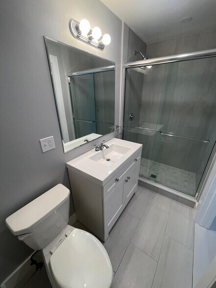 Building Photo - 356 Somerville Ave