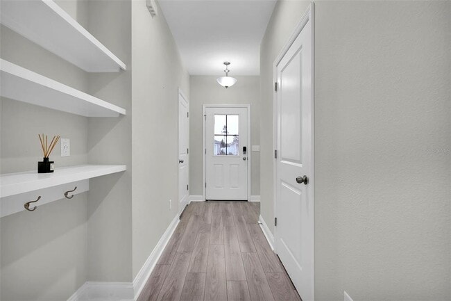 Building Photo - 13124 Holsinger Blvd