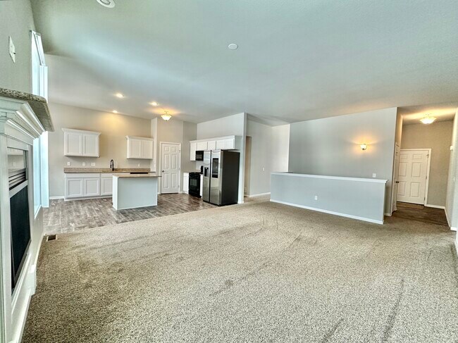 Building Photo - 2240 James Kelly Ln