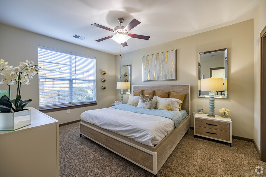 2BR, 2BA - 1016SF - Primary Bedroom - Austin Park Apartments