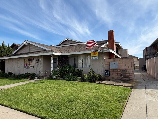 Building Photo - 7280 Corsican Dr