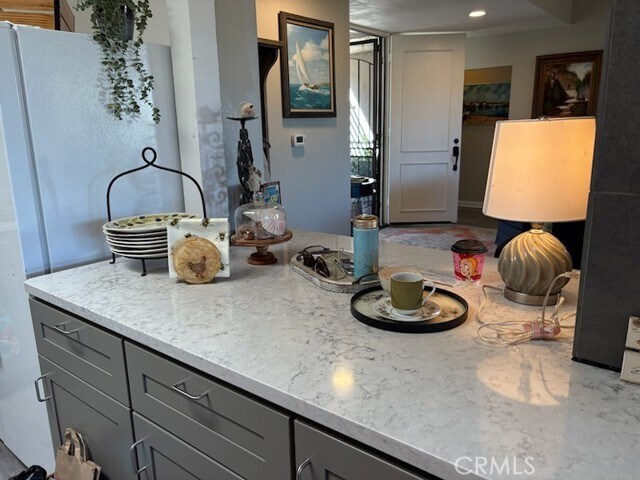 Building Photo - 28375 Paseo Grande Dr