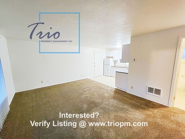 Building Photo - 817 E 35th Pl