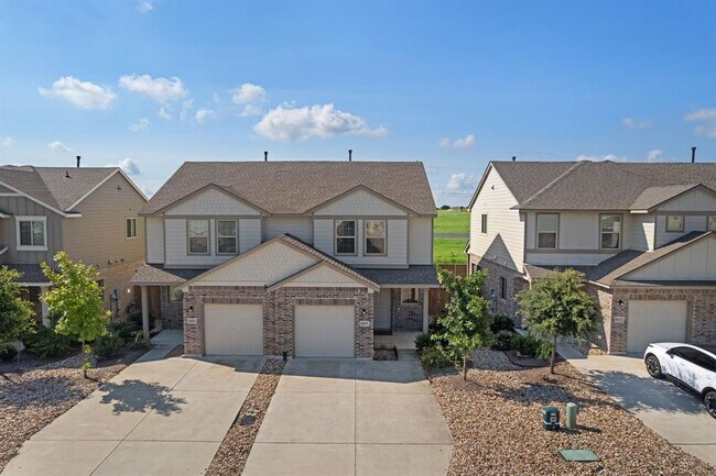 Building Photo - 603 White Steppe Way