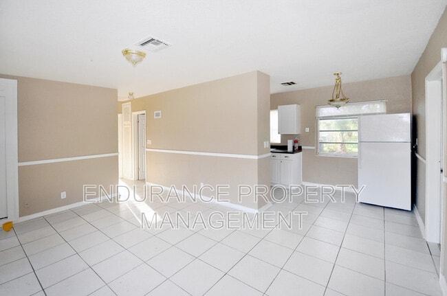 Building Photo - 1143 W 23rd St