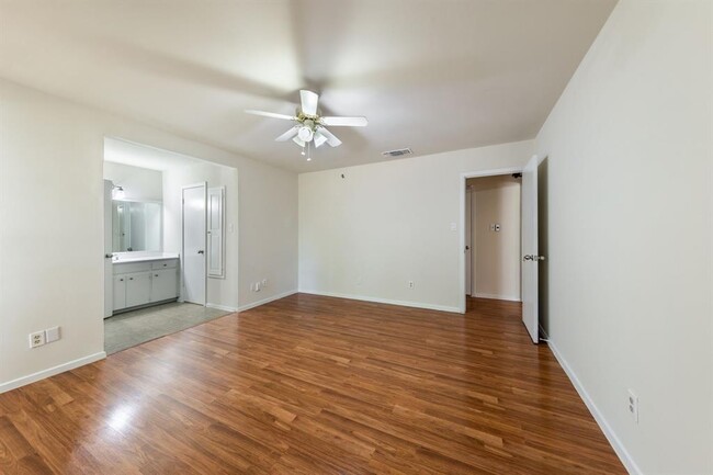 Building Photo - 9600 Gambels Quail Dr