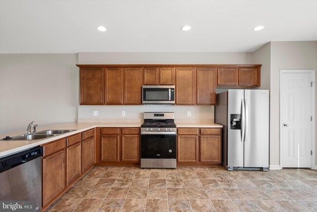 Building Photo - 303 Starry Way Dr